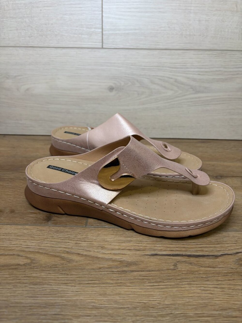 Good Choice Sam Thong Flat Sandals Size Pink 9.5 NWT